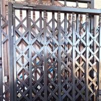 درب آکاردئونی فولادی ضخیم